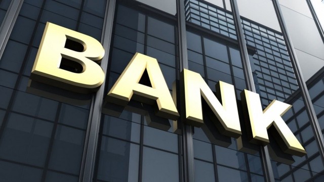 Chuyên gia DNSE: Ngành ngân hàng và bất động sản chưa triển vọng trong ngắn hạn - Ảnh 1.
