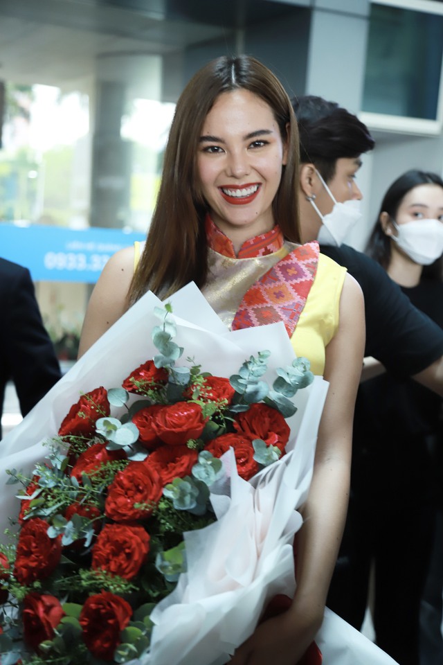 Nữ sinh Việt từng làm trợ lý cho Hoa hậu Catriona Gray: Đạt bằng xuất sắc ĐH top đầu Mỹ, nhan sắc xinh xắn đốn tim - Ảnh 1.