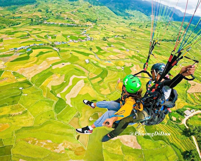 Paragliding at Mu Cang Chai attracts young people, an interesting flying experience that should be tried once in a lifetime - Photo 5.