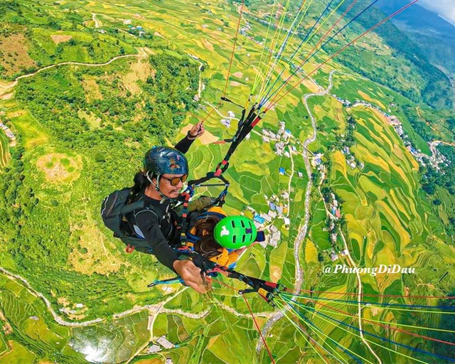 Paragliding at Mu Cang Chai attracts young people, an interesting flying experience that should be tried once in a lifetime - Photo 15.