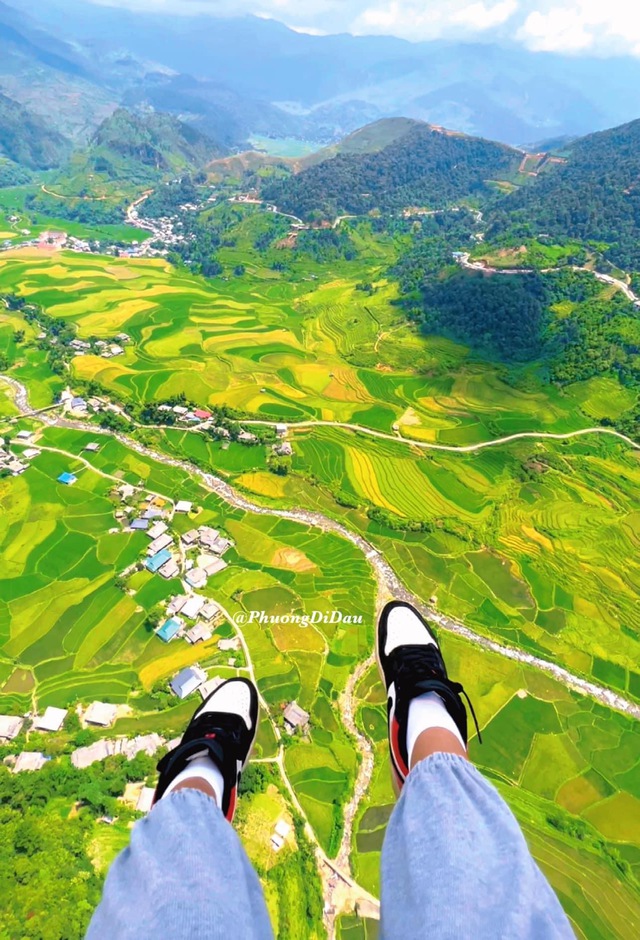 Paragliding at Mu Cang Chai attracts young people, an interesting flying experience should try once in a lifetime - Photo 11.