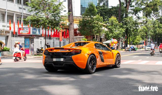 Seamless multi-colored supercars go to the streets on the occasion of the National Day holiday - Photo 5.