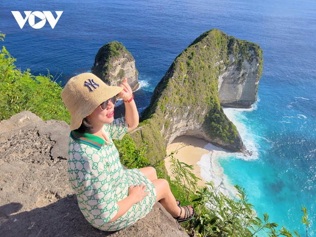 Khám phá sống lưng khủng long tuyệt mỹ trên đảo Nusa Penida ở Bali - Ảnh 6.