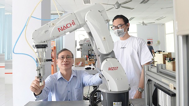 Thế mạnh để Việt Nam độc lập trong cách mạng công nghệ - Ảnh 2. Thế mạnh để Việt Nam độc lập trong cách mạng công nghệ - Ảnh 2.