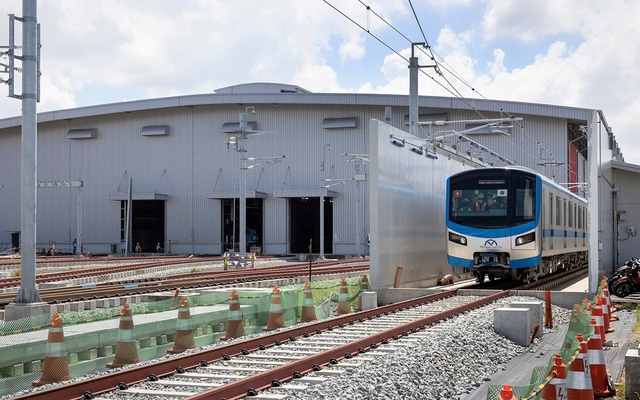 Đoàn tàu metro chạy thử hôm 30/8 tại depot Long Bình, TP. Thủ Đức. Ảnh: Minh Hòa/MAUR