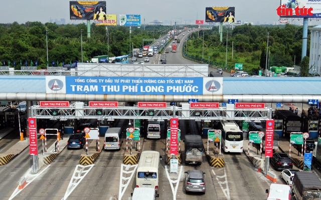 Ngày đầu cao tốc TP Hồ Chí Minh - Long Thành - Dầu Giây vận hành hệ thống thu phí tự động không dừng ETC. Ảnh minh họa: Mạnh Linh/Báo Tin tức