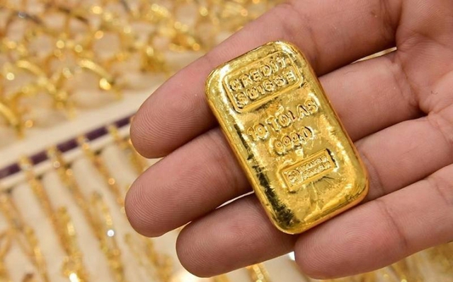 Giá vàng thế giới hiện chỉ còn tương đương hơn 46,9 triệu đồng/lượng