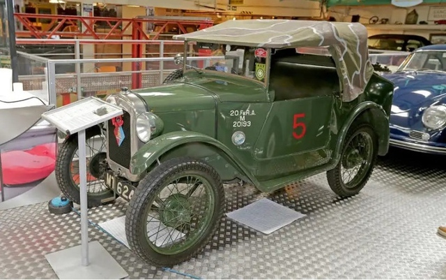 Bộ sưu tập 450 xe cổ nổi tiếng nhất ở Anh - Ảnh 7.