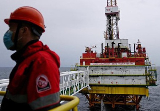 Giới hạn giá dầu nhằm mục đích làm tổn hại doanh thu của Matxcơva - Ảnh: REUTERS