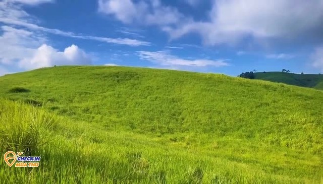 Địa điểm nhìn tựa màn hình máy tính, đang được dân du lịch tích cực săn lùng, nằm ở đâu? - Ảnh 1. Địa điểm nhìn tựa màn hình máy tính, đang được dân du lịch tích cực săn lùng, nằm ở đâu? - Ảnh 1.