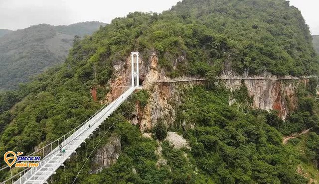 Địa điểm nhìn tựa màn hình máy tính, đang được dân du lịch tích cực săn lùng, nằm ở đâu? - Ảnh 11.