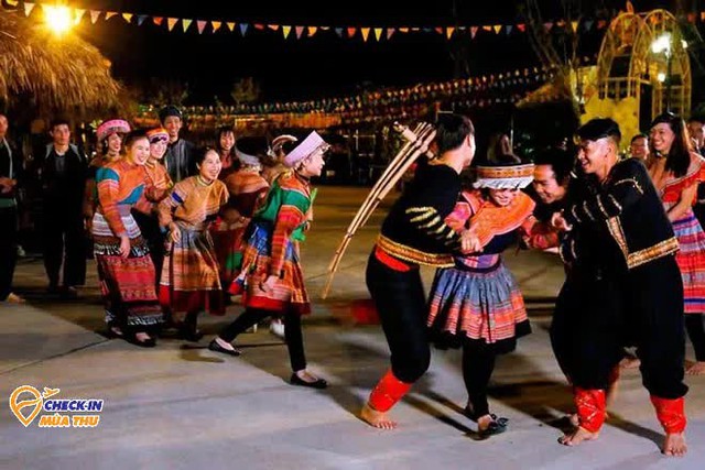 Địa điểm nhìn tựa màn hình máy tính, đang được dân du lịch tích cực săn lùng, nằm ở đâu? - Ảnh 13. Địa điểm nhìn tựa màn hình máy tính, đang được dân du lịch tích cực săn lùng, nằm ở đâu? - Ảnh 13.