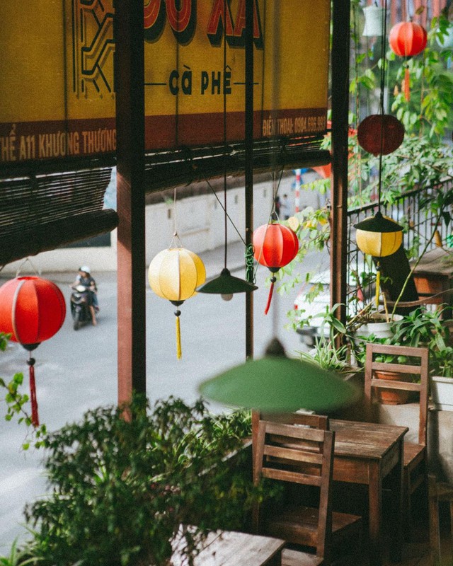 Lap at 3 high-rise cafes with beautiful views to enjoy Hanoi's autumn - Photo 8.