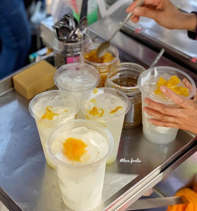 4 shops selling water for more than a decade in Ho Chi Minh City: Still keeping the same taste, customers wait in long queues to buy - Photo 8.