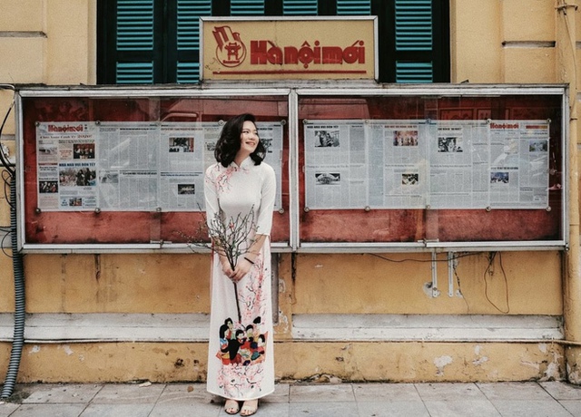  Những toạ độ chụp áo dài Tết siêu đẹp ở Hà Nội để có bộ ảnh rực rỡ đón mừng năm mới đến - Ảnh 6.