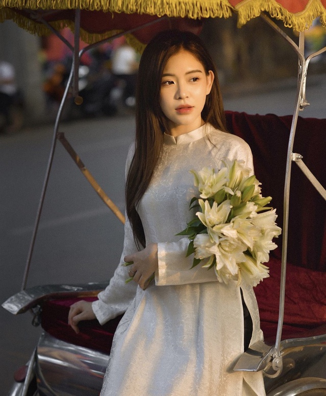  Những toạ độ chụp áo dài Tết siêu đẹp ở Hà Nội để có bộ ảnh rực rỡ đón mừng năm mới đến - Ảnh 21.