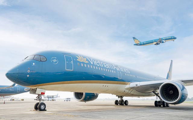 Các hãng hàng không cùng các địa phương đồng loạt đón khách đầu tiên của năm 2023.