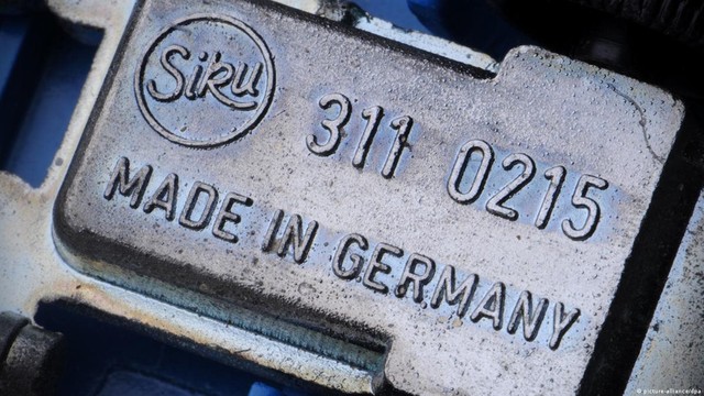 ‘Made in Germany’ từng được dùng để chỉ đồ nhái: Điều gì làm nên cú ngoặt khiến hàng Đức có thể dùng được cả trăm năm? - Ảnh 1.