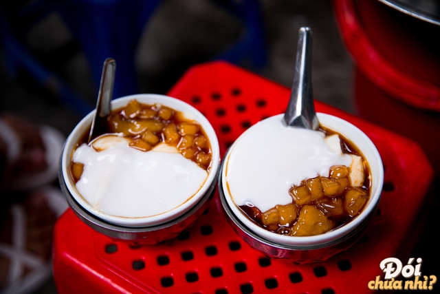 Filled with delicious food at 284 Le Van Sy dining alley, where the famous sugar tofu truck was once - Photo 17.