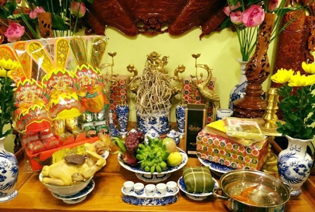 Where to place the worshiping tray for Mr. Cong Ong Tao in the house?  - Photo 1.