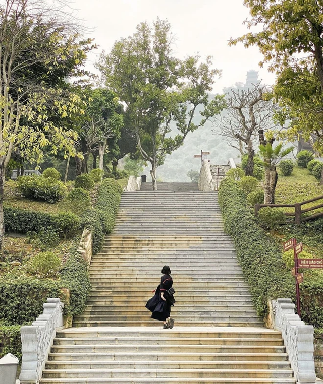  Những ngôi chùa nổi tiếng ở miền Bắc cho dịp Tết Nguyên đán này, toàn tọa độ du xuân đẹp như tranh vẽ - Ảnh 15.