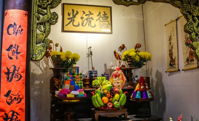 The Imperial Citadel of Thang Long recreates the worship tables and series of experiences towards the old Tet, many young families come to learn to display at home - Photo 16.