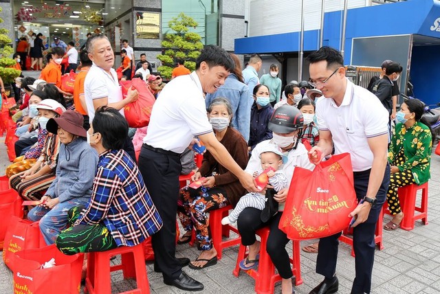 Sacombank và hành trình 20 năm Kết nối cộng đồng – Lan tỏa yêu thương - Ảnh 4.