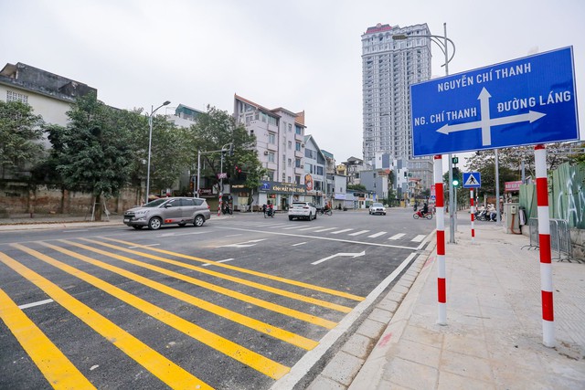 Cận cảnh thông xe tuyến đường hơn 340 tỉ đồng ở Hà Nội - Ảnh 11.