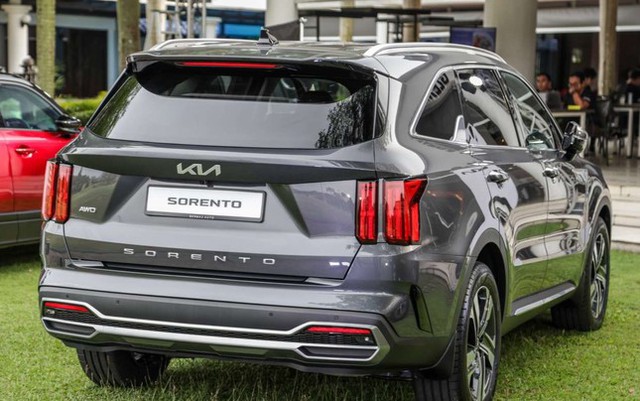 Kia Sorento 2023 xuất hiện tại thị trường Đông Nam Á