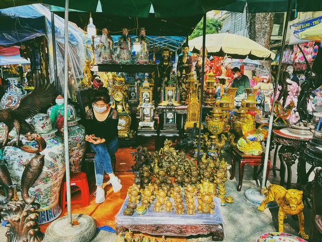 Hang Luoc flower market - A cultural rendezvous with the old Tet flavor of the Ha Thanh people - Photo 13.