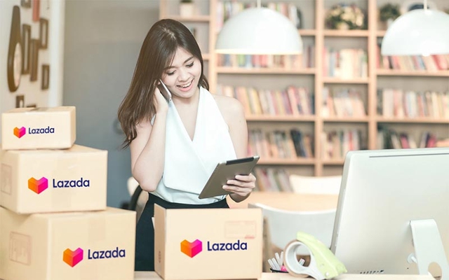 Số liệu bất ngờ về chân dung người mua hàng online Việt Nam: hóa ra hơn 75% người dùng từ 55 - 64 tuổi từng mua sắm trực tuyến