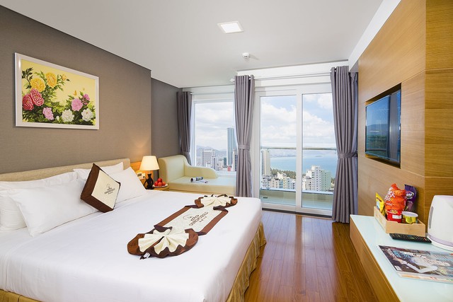 Du lịch Tết: Loạt khách sạn ở Nha Trang sát biển, tầm nhìn đẹp, giá giảm mạnh tới 82% - Ảnh 10.
