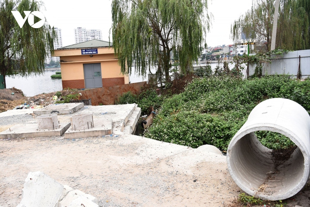 Công trường bỏ hoang ở Hà Nội mất an toàn, ô nhiễm môi trường trong dịp Tết - Ảnh 9.