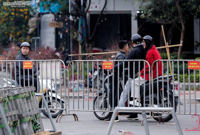 Mục sở thị trận địa pháo hoa ở Hà Nội trước ngày khai hỏa - Ảnh 8.