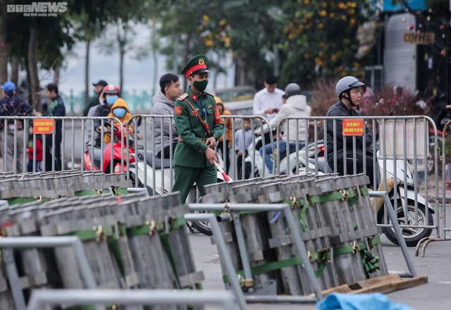 Mục sở thị trận địa pháo hoa ở Hà Nội trước ngày khai hỏa - Ảnh 7.
