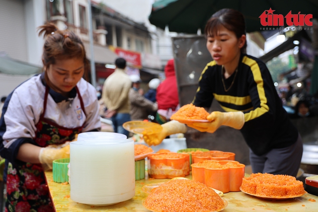 Thanh toán không dùng tiền mặt tại chợ phố cổ Hà Nội - Ảnh 11.