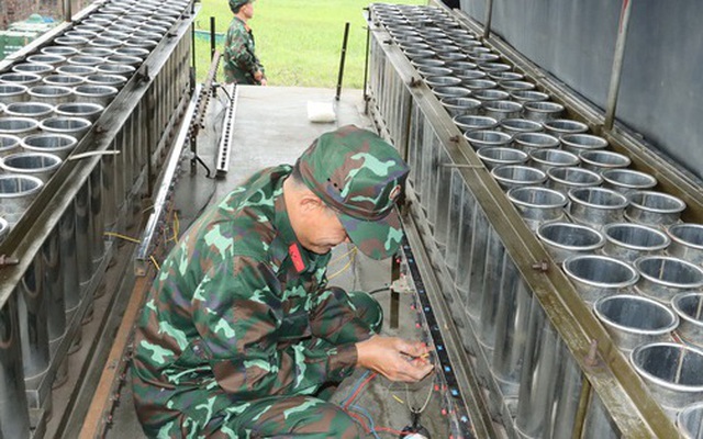 Cận cảnh những giàn pháo hoa sẵn sàng khai hỏa đêm giao thừa