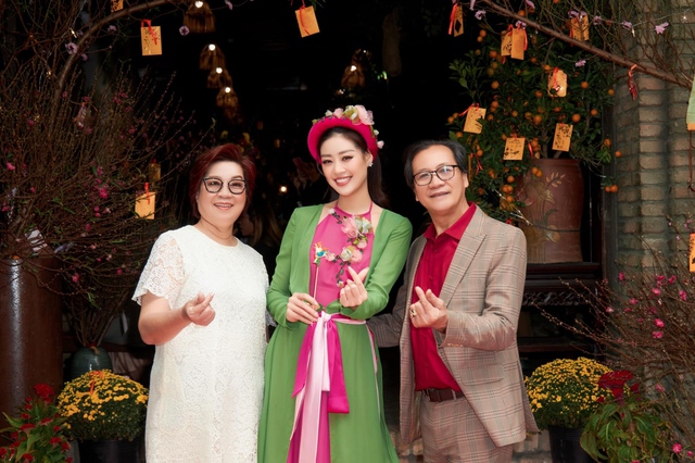 Hoa hậu Khánh Vân: Ba mẹ không còn giục tôi lấy chồng dịp Tết - Ảnh 8.