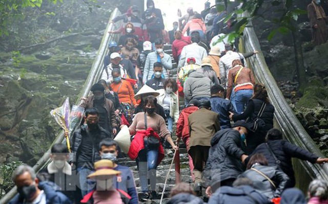 Điểm danh các lễ hội đầu xuân lớn bậc nhất Việt Nam để 'xách balo lên và đi'