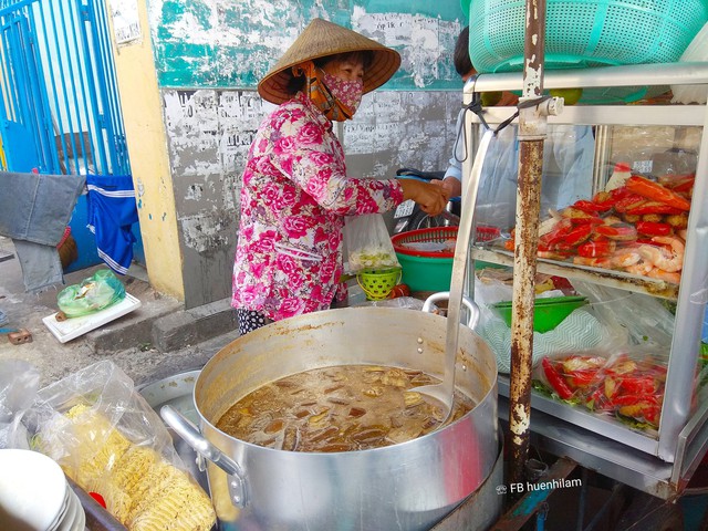 Những quán ăn không giữ lập trường khi mỗi ngày bán một món khác nhau nhưng ngày nào cũng đông khách ghé - Ảnh 11.