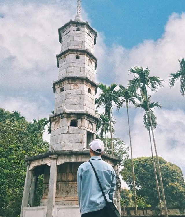 Visiting Bac Ninh on the first day of the year, where there is a clear Jade Well visited by many young people - Photo 13.