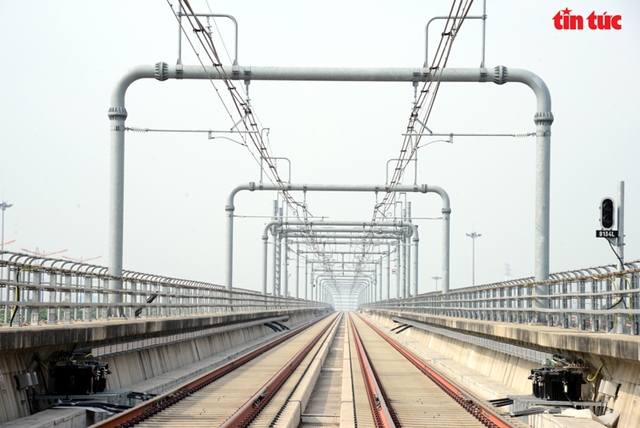 Ngắm tuyến Metro Bến Thành - Suối Tiên sắp đưa vào hoạt động - Ảnh 7.