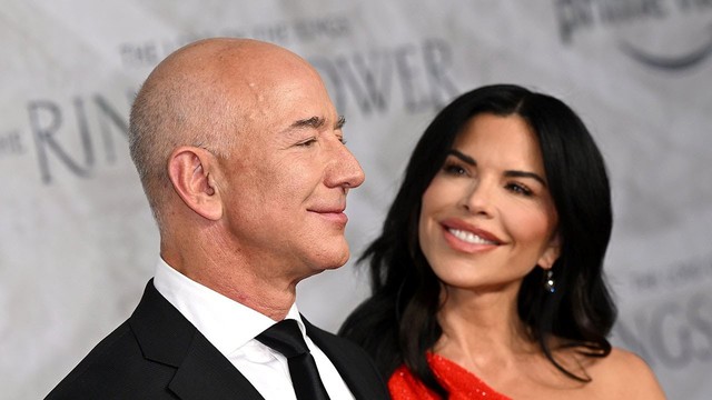 Bạn gái Jeff Bezos tiết lộ bí quyết ‘làm boss’ của ông chủ Amazon: Bài học nâng cao về kinh doanh nhưng hóa ra ai cũng có thể thực hiện được - Ảnh 1.