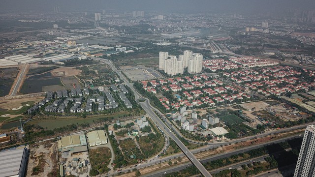 Hà Nội: Cận cảnh hàng nghìn căn biệt thự sát tuyến đại lộ 16 làn xe dài nhất, rộng nhất Việt Nam có giá chỉ từ 80 triệu đồng/m2 - Ảnh 4.