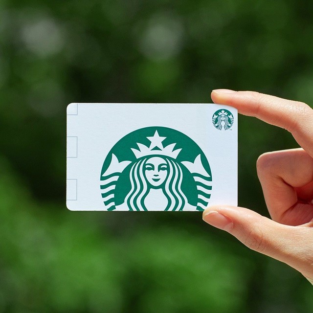 Đang sở hữu ngân hàng bí mật nhờ tiền gửi vào thẻ thành viên, tại sao Starbucks chấp nhận thanh toán bằng MoMo, ZaloPay tại Việt Nam? - Ảnh 1.