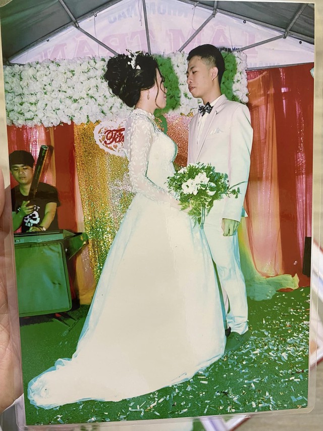 Bộ ảnh cưới do thợ xịn chụp khiến cô dâu chú rể méo mặt ngày nhận sản phẩm - Ảnh 8.