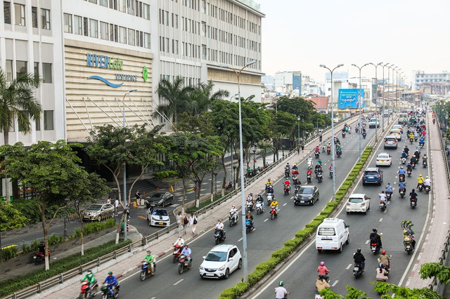 Quận nhỏ nhất, mật độ dân số cao nhất Việt Nam - Ảnh 3.