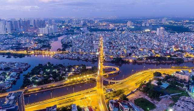 Quận nhỏ nhất, mật độ dân số cao nhất Việt Nam - Ảnh 2.