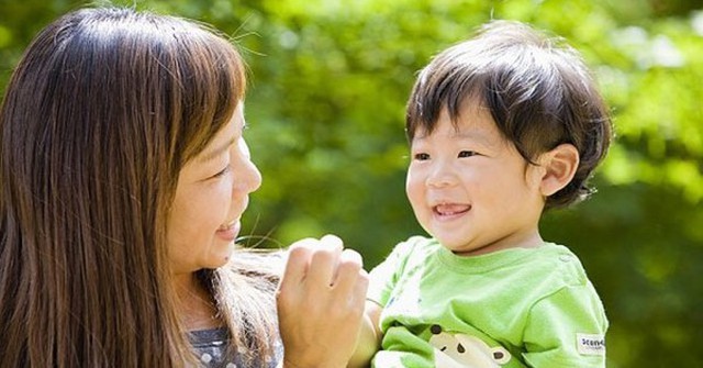 5 biểu hiện của một em bé được nuôi dạy rất tốt, bố mẹ nên vui mừng
