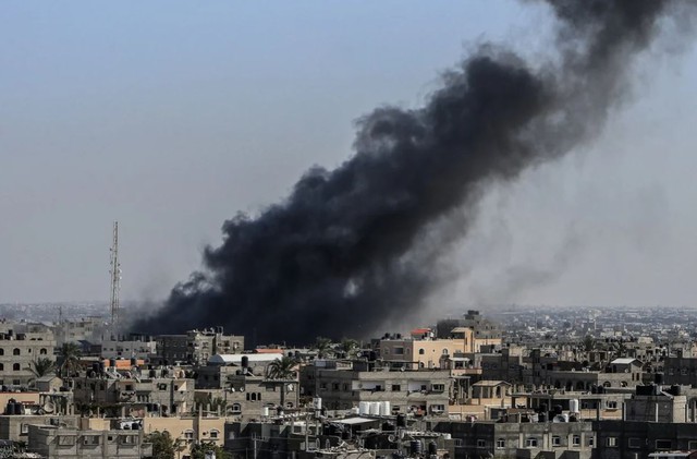 Israel tấn công Gaza, Syria và Bờ Tây: Cuộc chiến với Hamas có thể ‘bắt lửa’ sang mặt trận khác